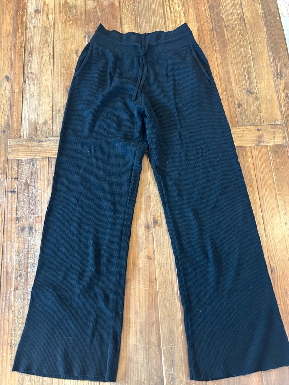 Uniqlo Black Wide-Leg Ribbed Knit Pants